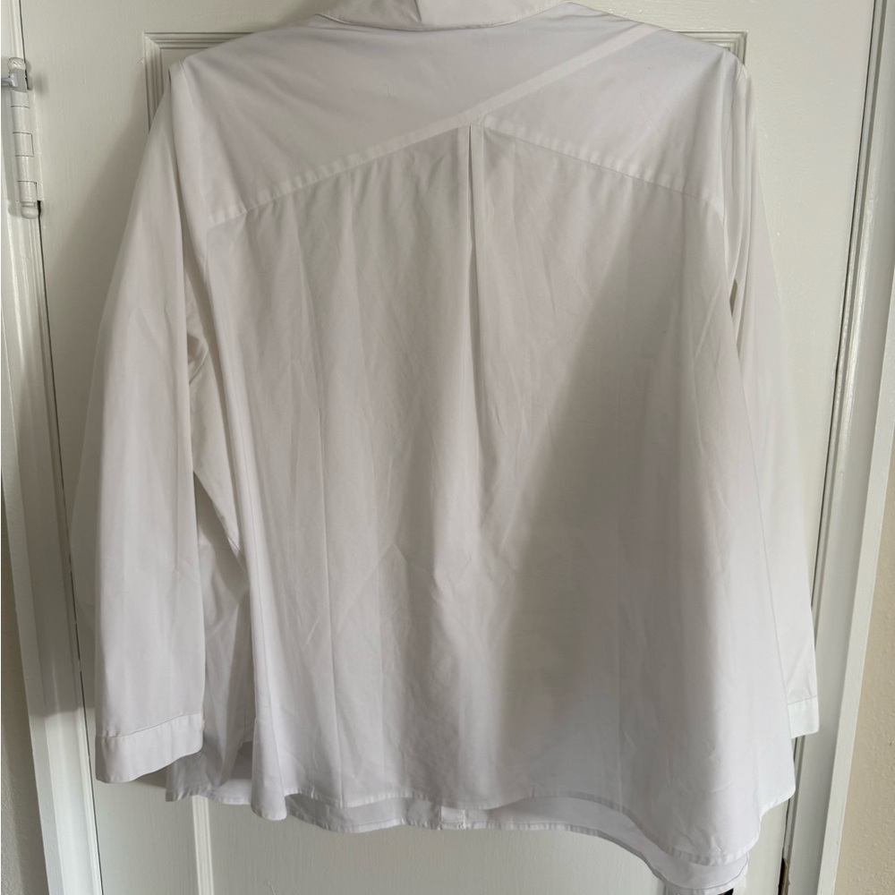 J. Jill Crisp White Collared Shirt - Picture 2 of 4